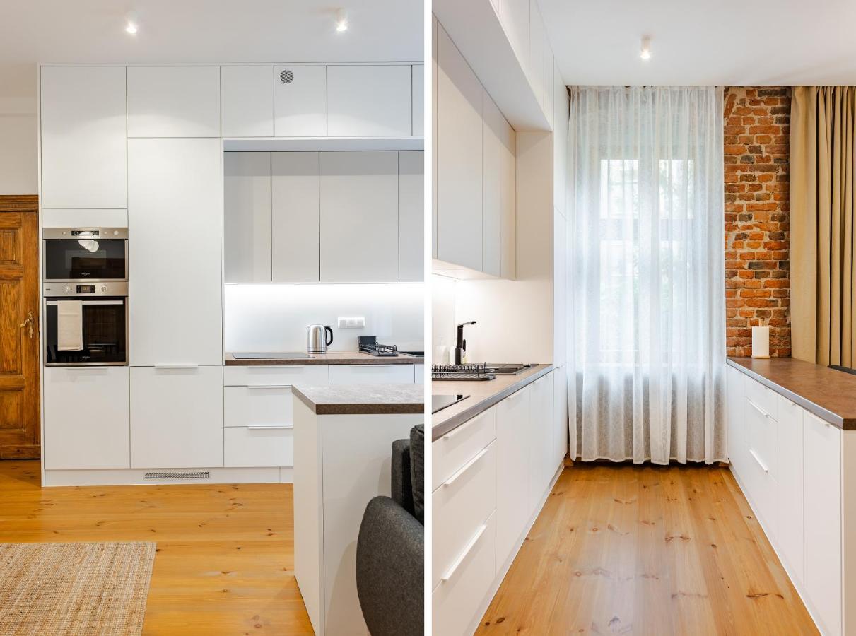 Two Bedroom Very Berry Apartment In Poznan With Desk By Noclegi Renters Luaran gambar